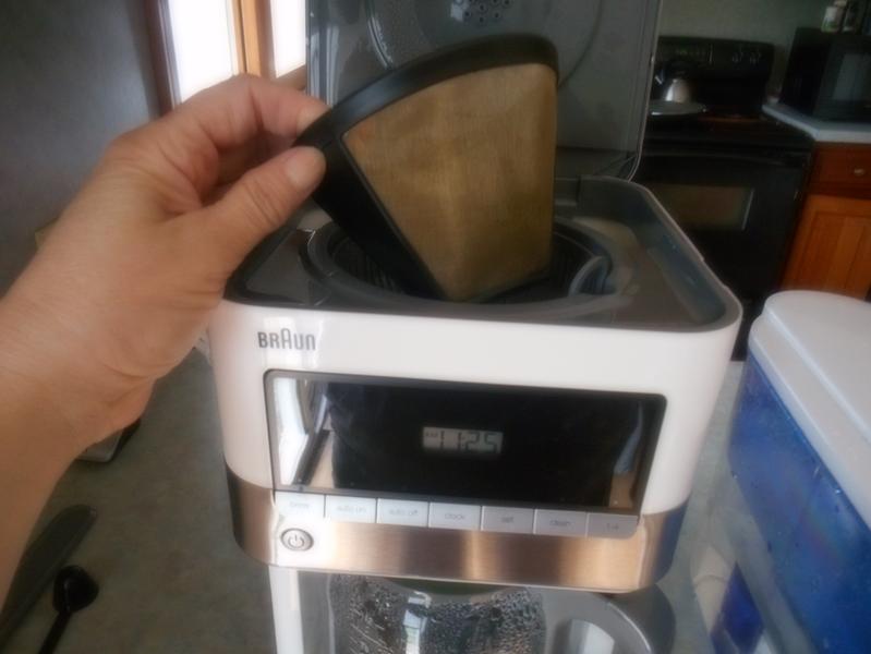  Braun KF187W FlavorSelect 12-Cup Coffeemaker, White: Drip  Coffeemakers: Home & Kitchen