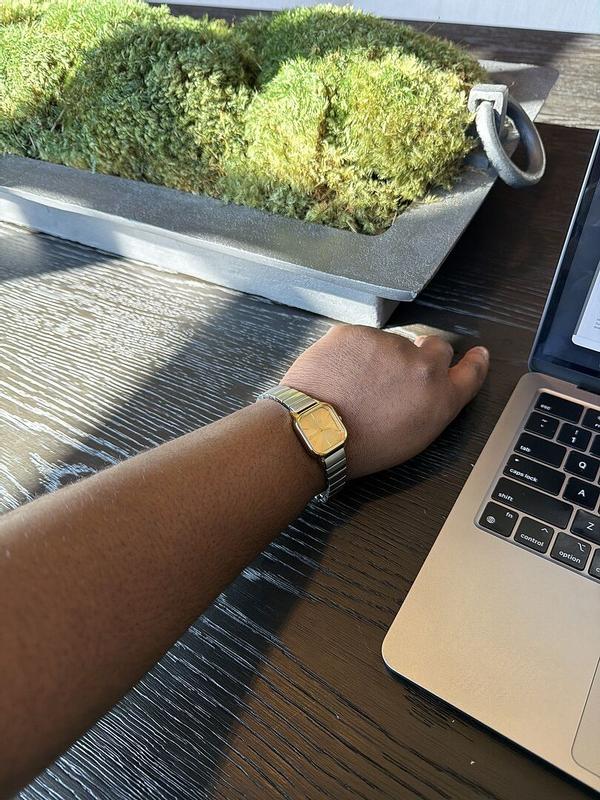 Customer photo for "Literally obsessed with this time"