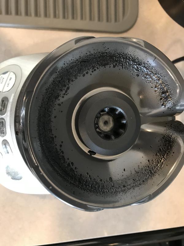 Leak spray pattern on base