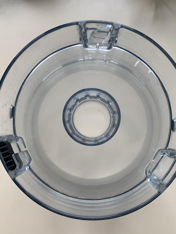 Support “feet” at base of inner bowl broken and missing.