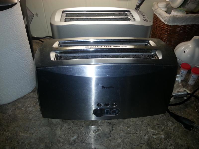 Breville, Die-Cast Long-Slot 4-Slice Smart Toaster - Zola