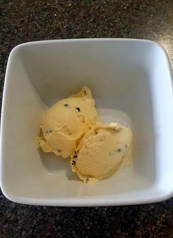 Blueberry and passion fruit 😋