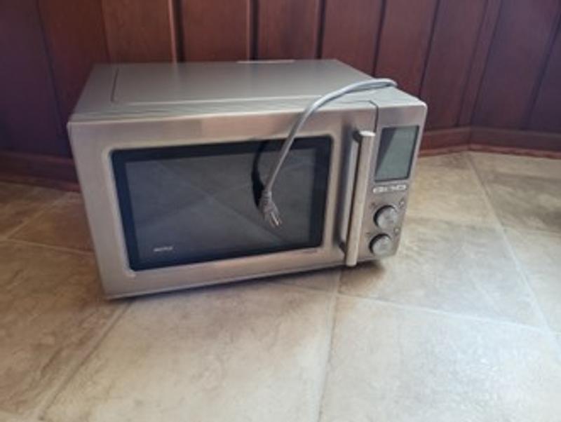 Microwave: Less than 4 years of Use