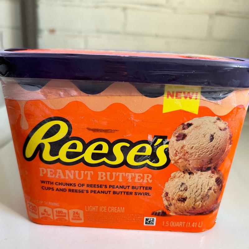 Reese's Peanut Butter Light Ice Cream with Reese's Peanut Butter Cups &  Peanut Butter Swirl - Shop Ice Cream at H-E-B