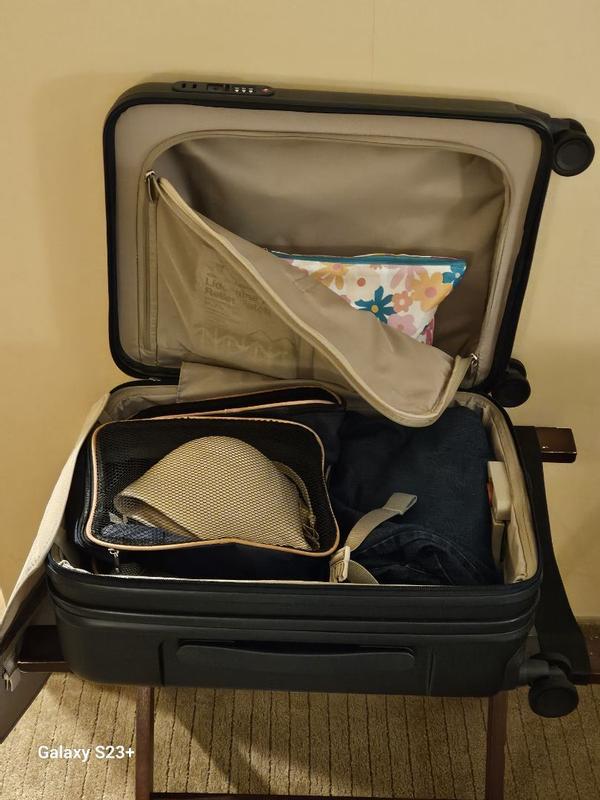 Customer photo for "Briggs & Riley Stylish Carryon"
