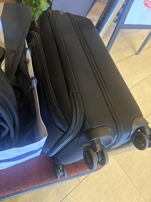 Review Thumbnail Image 0 383569584