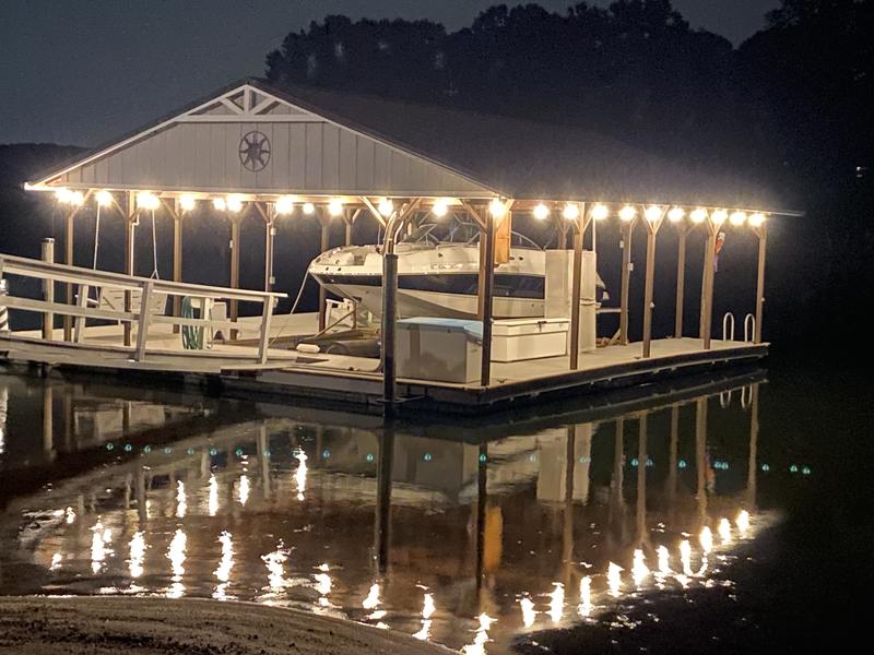Brightech 48-ft Plug-in White Indoor/Outdoor String Light With 15 LED Edison Bulbs AMB-2W-WHT At