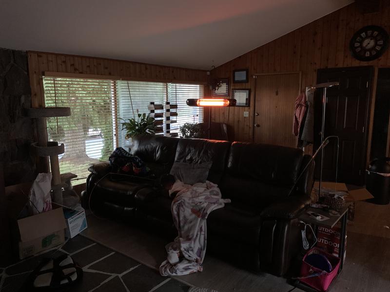 Room without the lamp...
