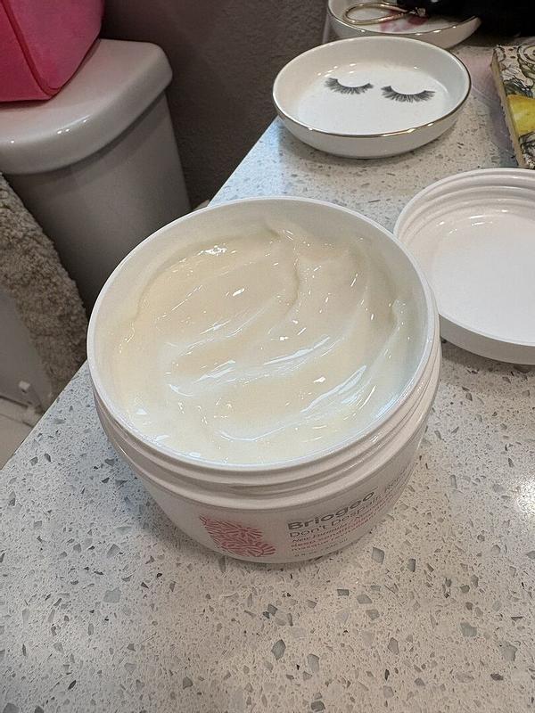 Customer photo for "Very moisturizing hair mask !"