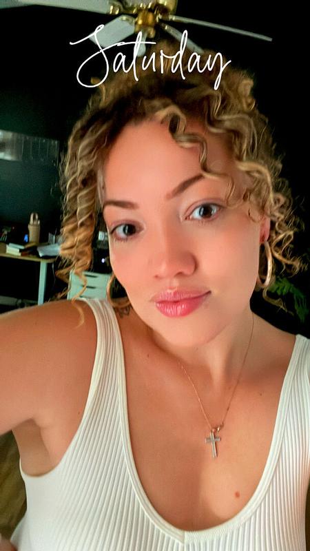 Customer photo for "Strong curls"