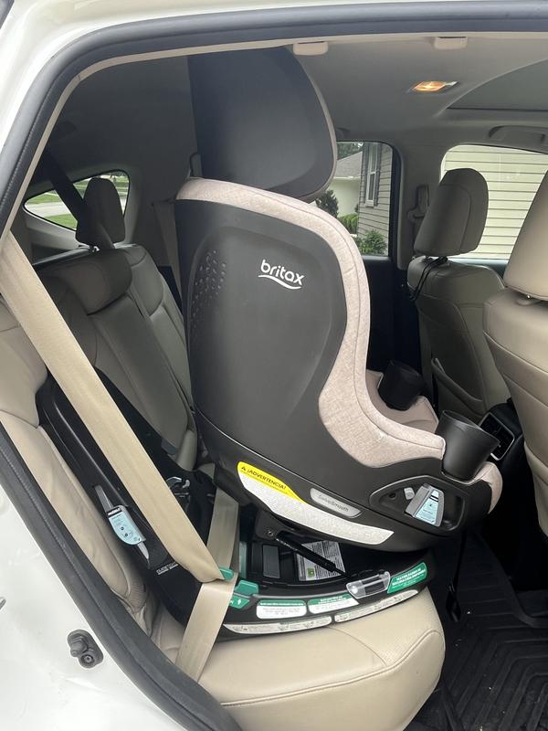 Customer photo for "Slim rotating car seat is a life saver"
