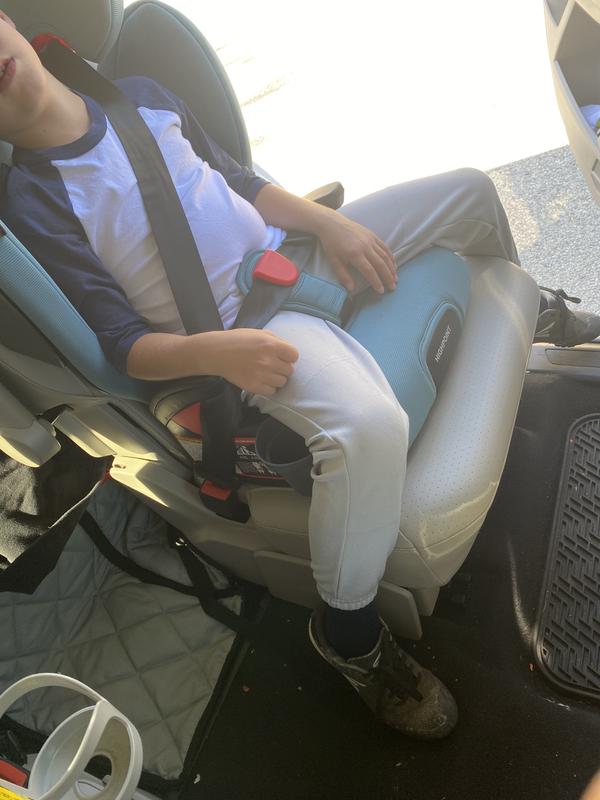 Did not feel comfortable with legs in forward position with gap between booster and vehicle seat
