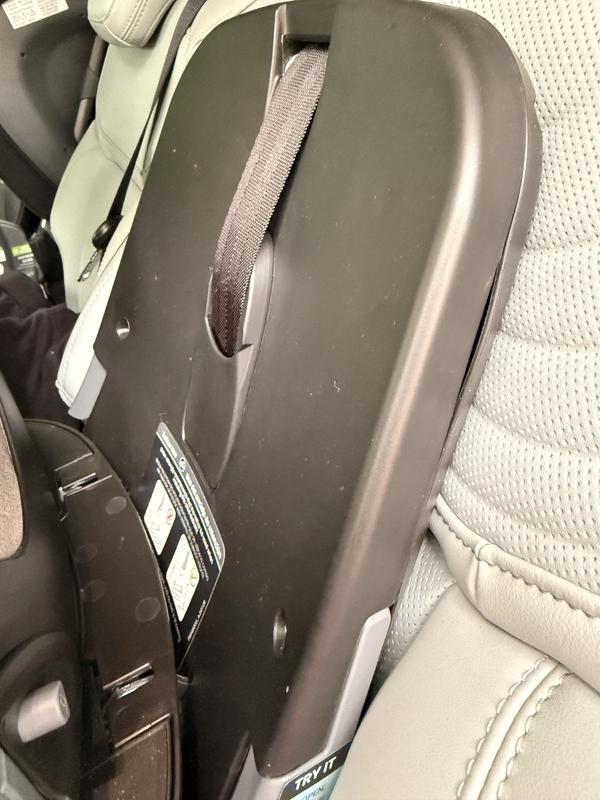 Customer photo for "Life is easier with a rotating car seat"