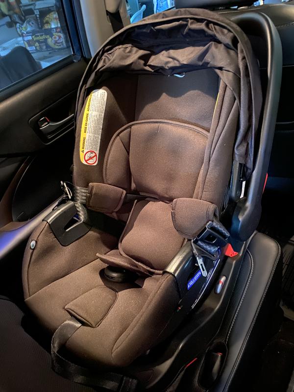 britax b safe car seat stuck in base