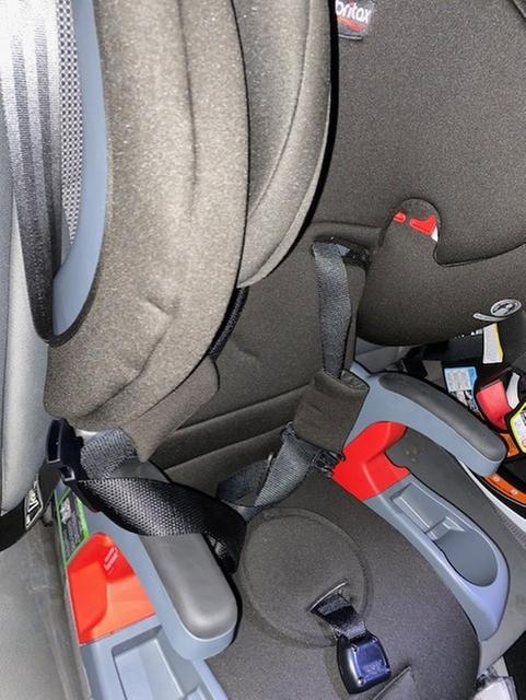 britax pioneer installation with seat belt