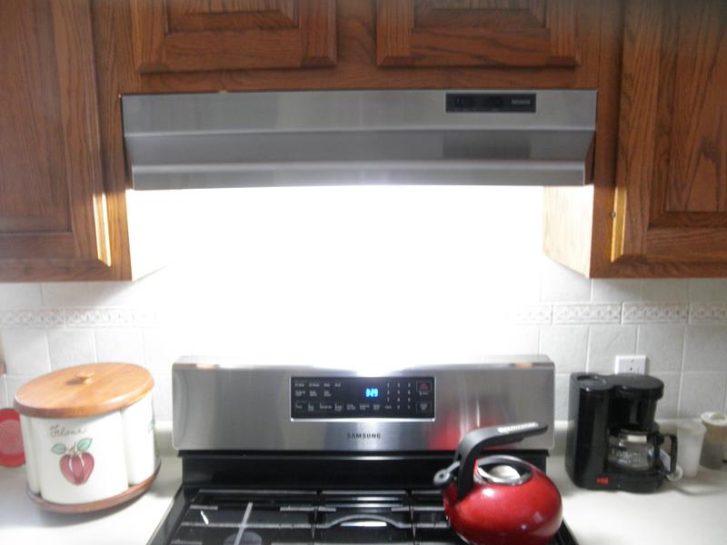 Broan 403004 Stainless Steel 30 Under Cabinet Range Hood