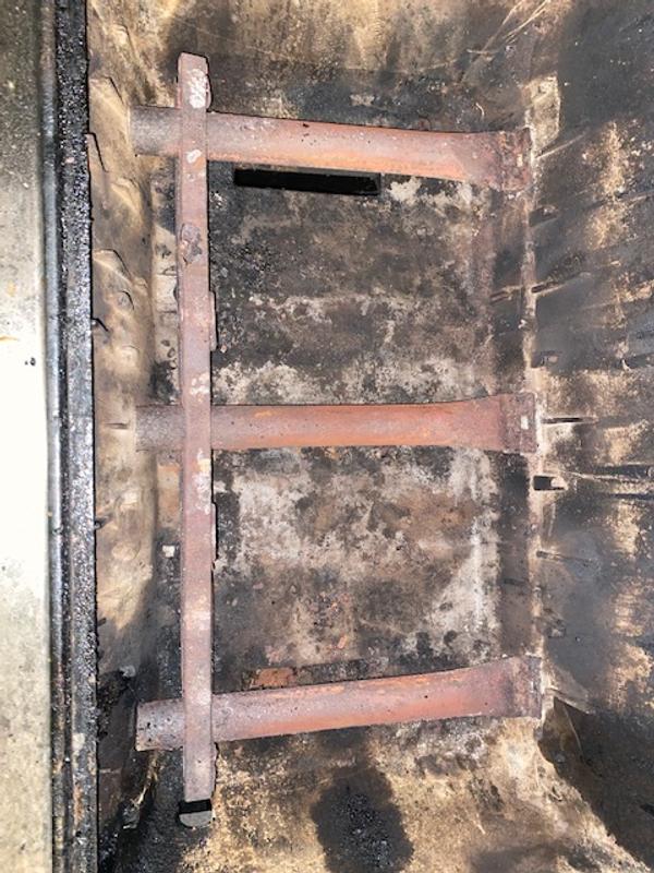 Burners, collector box, and screws completely rusted.