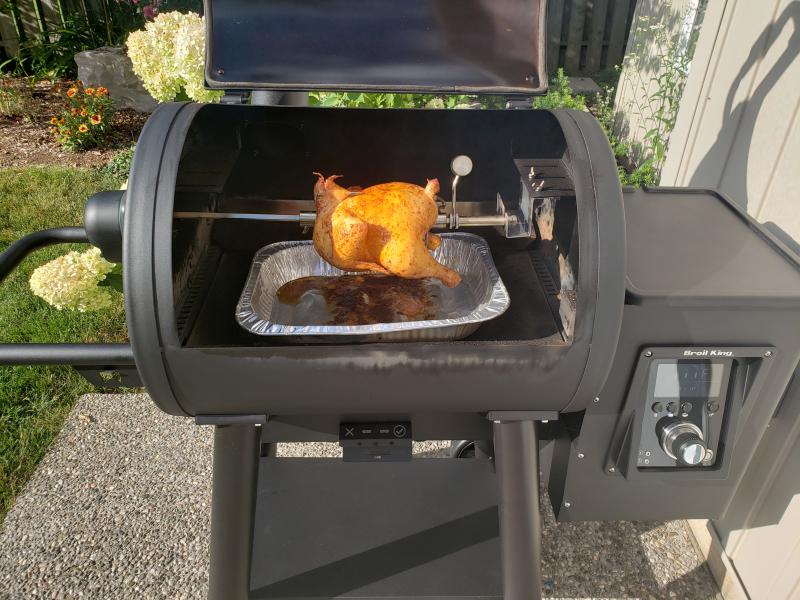 REGAL PELLET 400 SMOKER AND GRILL Broil King