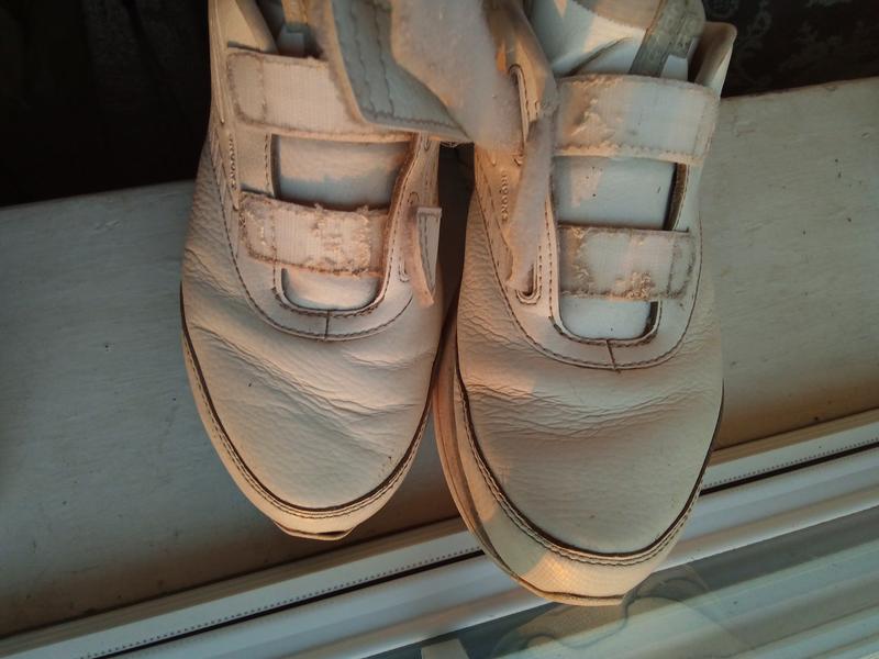 Customer photo for "Great shoe but poor quality falling apart and 30 days."