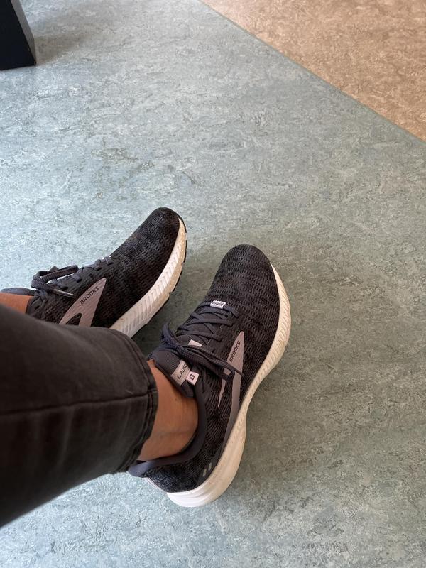 I work in a child mental health facility and I am on my feet non-stop! Love these!