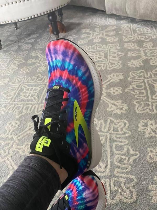 brooks launch 8 tie dye