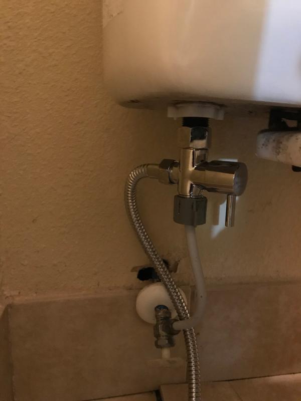 i fix by my hand like 5 minutes only , love it