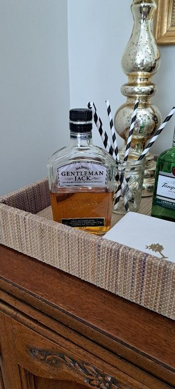 Gentleman Jack Tennessee Whiskey with Shaker Gift Pack - 750 ml