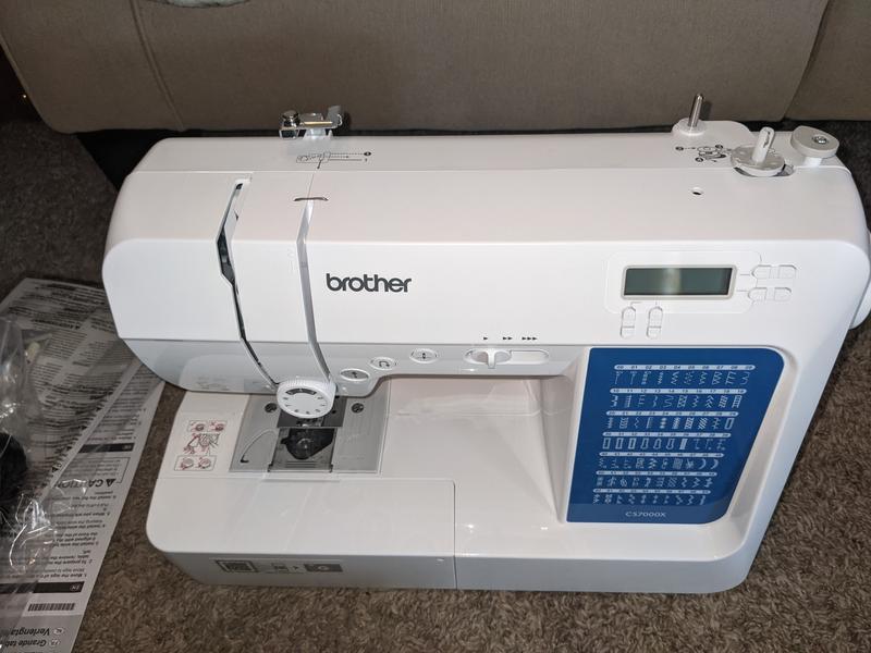  Brother CS7000X Computerized Sewing and Quilting Machine, 70  Built-in Stitches, LCD Display, Wide Table, 10 Included Feet, White & 5300A  Sewing Machine Hardcase, Off-White