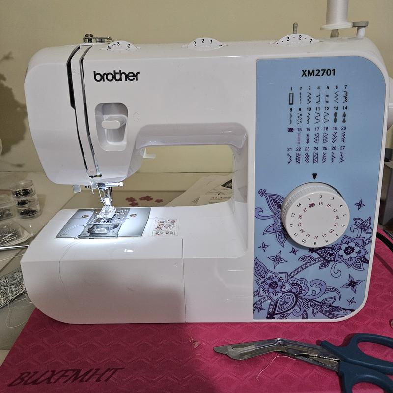 Sewing Machine For Beginners Brother XM2701 Sewing Machine With