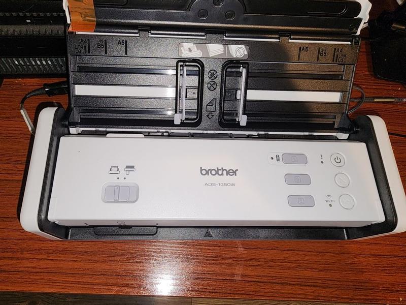 Brother Mobile Scanner good Unit #ADS-1000W