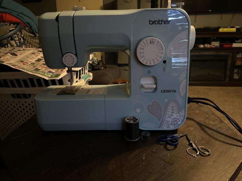 Brother LX3817  17 Stitch Sewing Machine