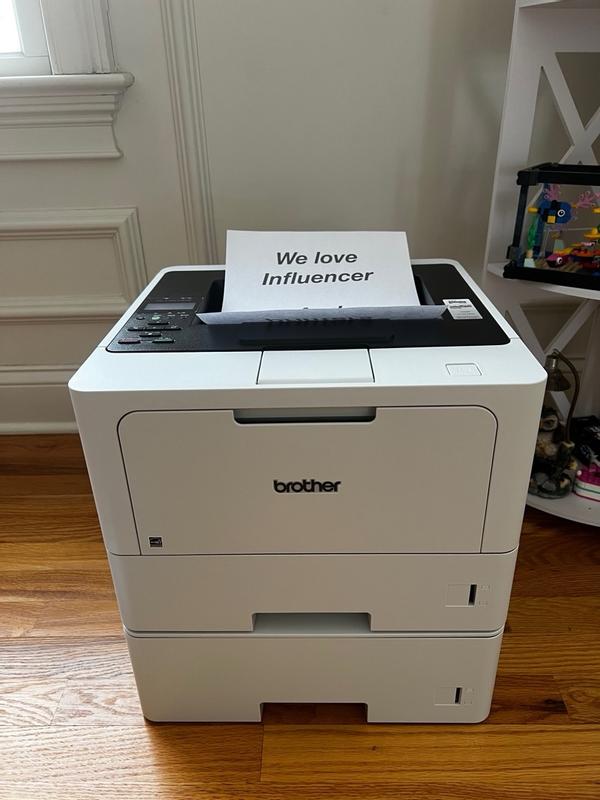 Customer carousel item 9.