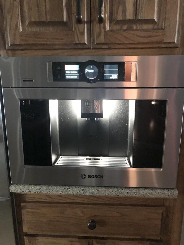 BCM8450UC in Stainless Steel by Bosch in Key West, FL - 800 Series, Built-in  Coffee Machine with Home Connect