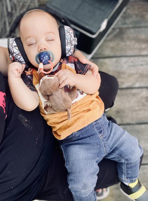 Baby Banz Size 02 Years earBanZ Hearing Protection with Sunglasses