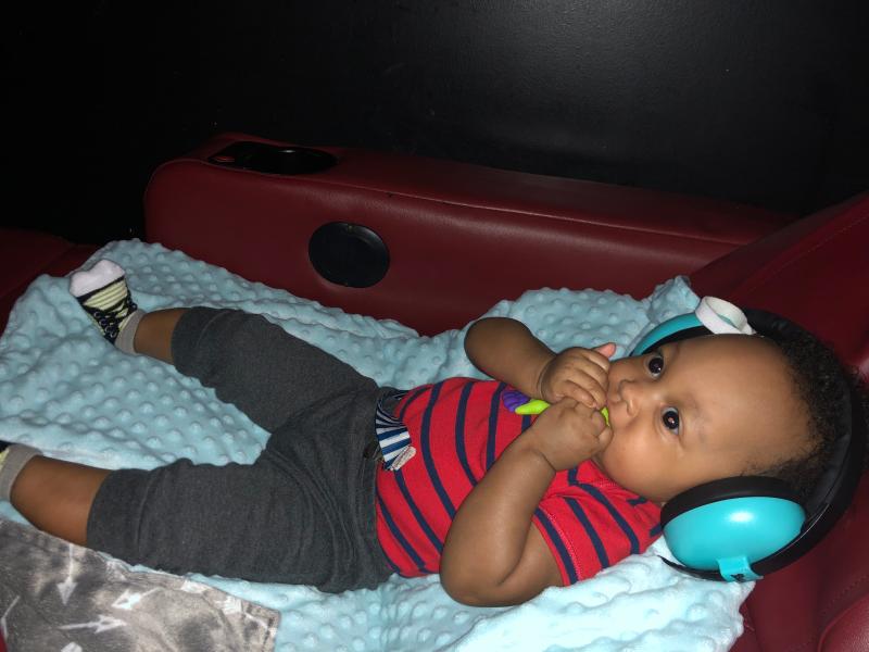 Baby Banz Size 02 Years earBanZ Hearing Protection with Sunglasses