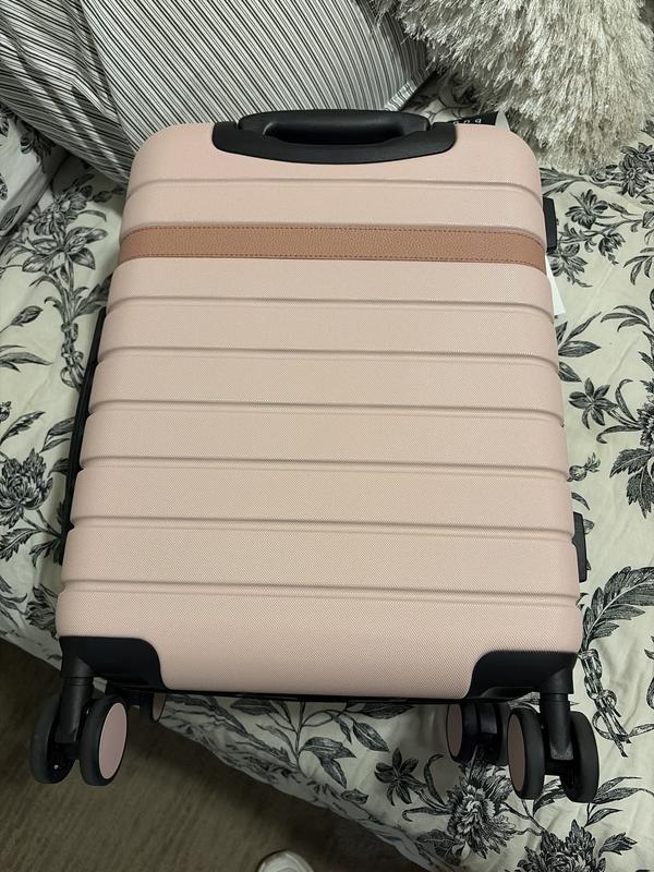Customer photo for "Nice luggage similar to Delsey"
