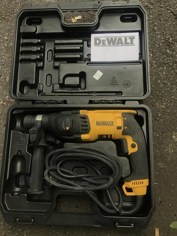 PERFORATEUR BURINEUR SDS+ D25133K 3KG/800W 26mm - DEWALT - Tunisie