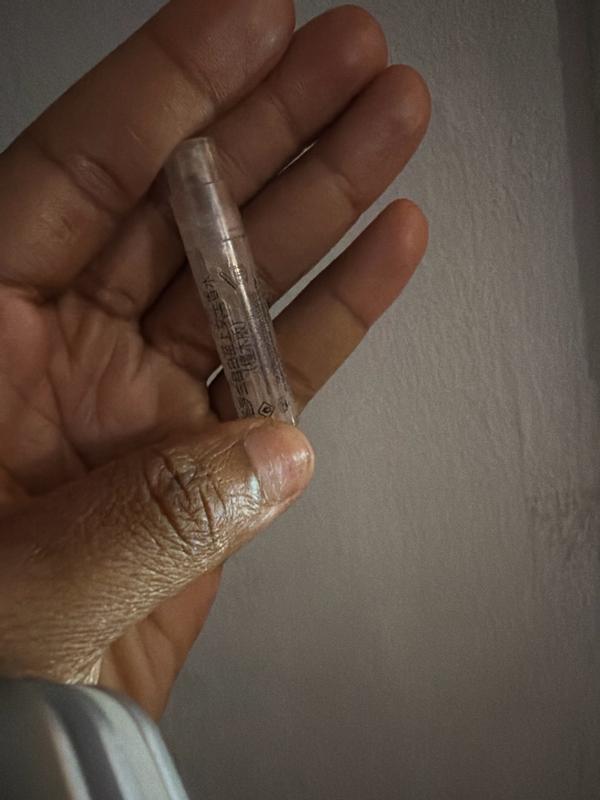 Customer photo for "Smells soft"