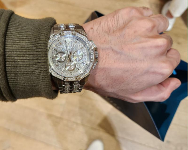 Bulova crystal watch outlet review