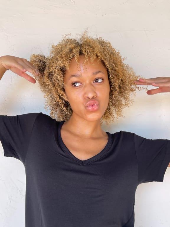 I definitely think this is a useful product. I've never really tried restoration sprays before and I'm super excited to have this. The only disclaimer I have is to be mindful / experiment with the amount that you apply - i ended up applying too much and my hair got crunchy. But it smells great and can see the hydration effect on my hair. You don't need too much otherwise ir will create an unwanted cast on your curls (at least i don't!)