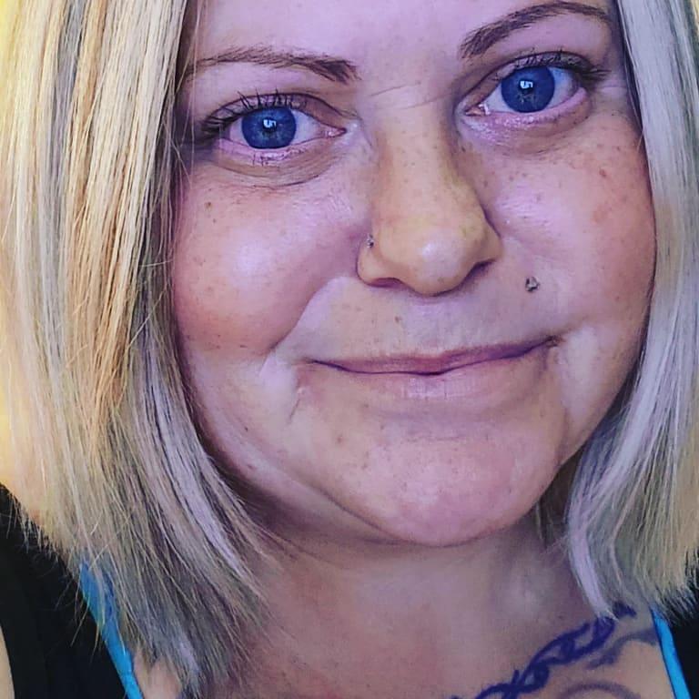 Non-greasy shine does exist!