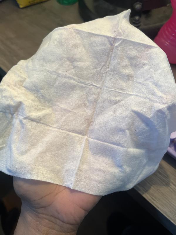 Facial Towelettes with pink grapefruit