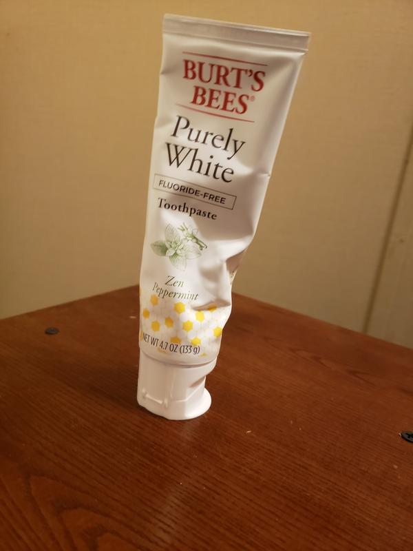 30 x BURTS BEES ~ Purely White ~ Flouride-Free ~ Toothpaste in selling Zen Peppermint ~