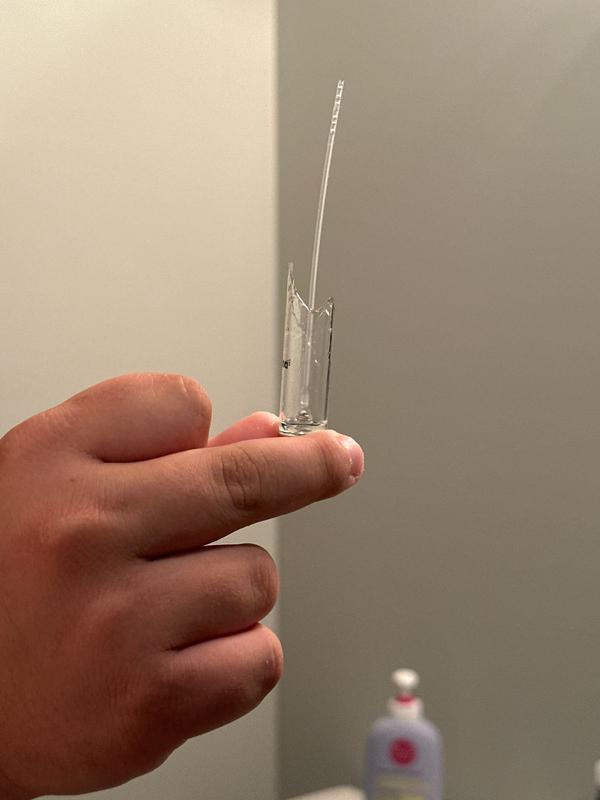 Customer photo for "AMAZING SMELL but there’s an issue"