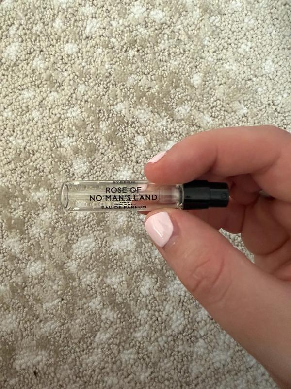 Customer photo for "Purse Essential"