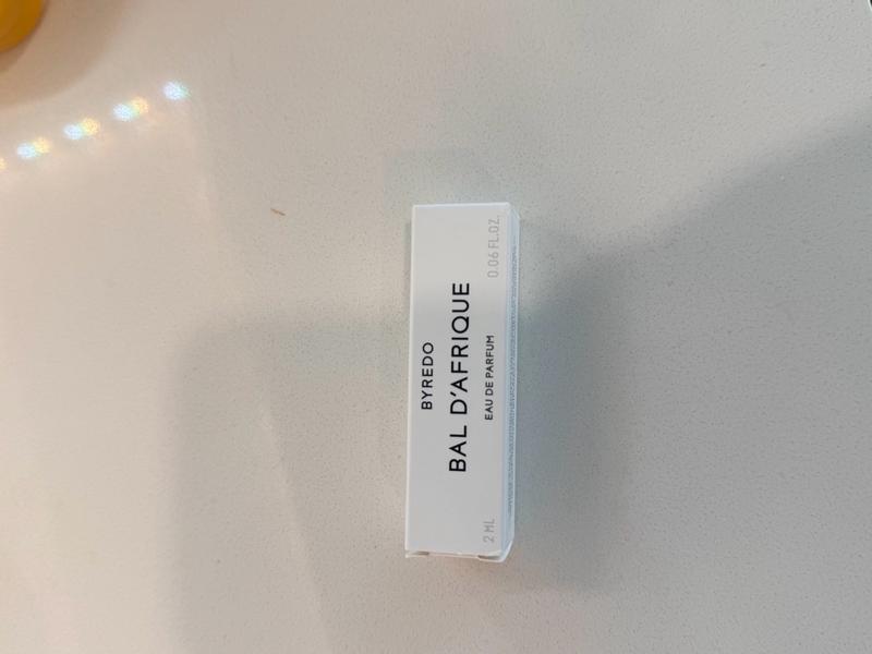 Customer photo for "Nice but small bottle"