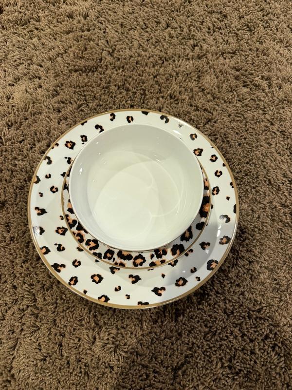 Customer carousel item 6.