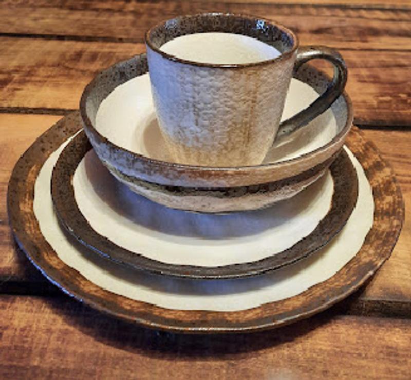 Stone Lain - Stone Lain Lucy Porcelain 16-Piece Round Dinnerware Set, Beige