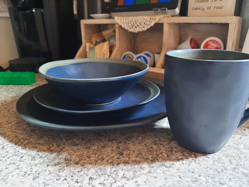 Stone Lain dinnerware Blue
