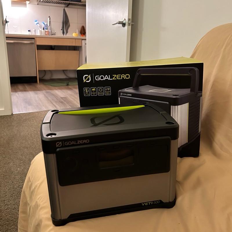 Yeti 700 + Skylight Yeti-Ready Bundle | Goal Zero